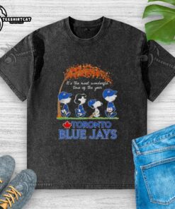 Alt Text: Premium Toronto Blue Jays X Peanuts Snoopy and Friends autumn t-shirt, perfect for celebrating the season.