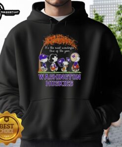 Premium Washington Huskies X Peanuts Snoopy hoodie featuring autumn design with Snoopy and friends, perfect for fall.