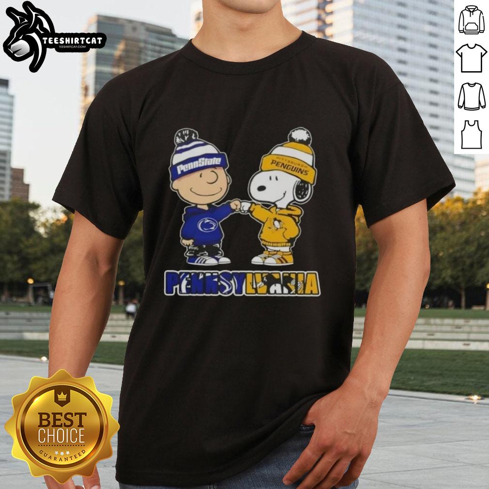 pretty-charlie-brown-fist-bump-snoopy-pennsylvania-city-nittany-lions-x-pittsburgh-penguins-t-shirt-1 Charlie Brown fist bump with Snoopy on a Nittany Lions and Penguins T-shirt, perfect for Pittsburgh fans.