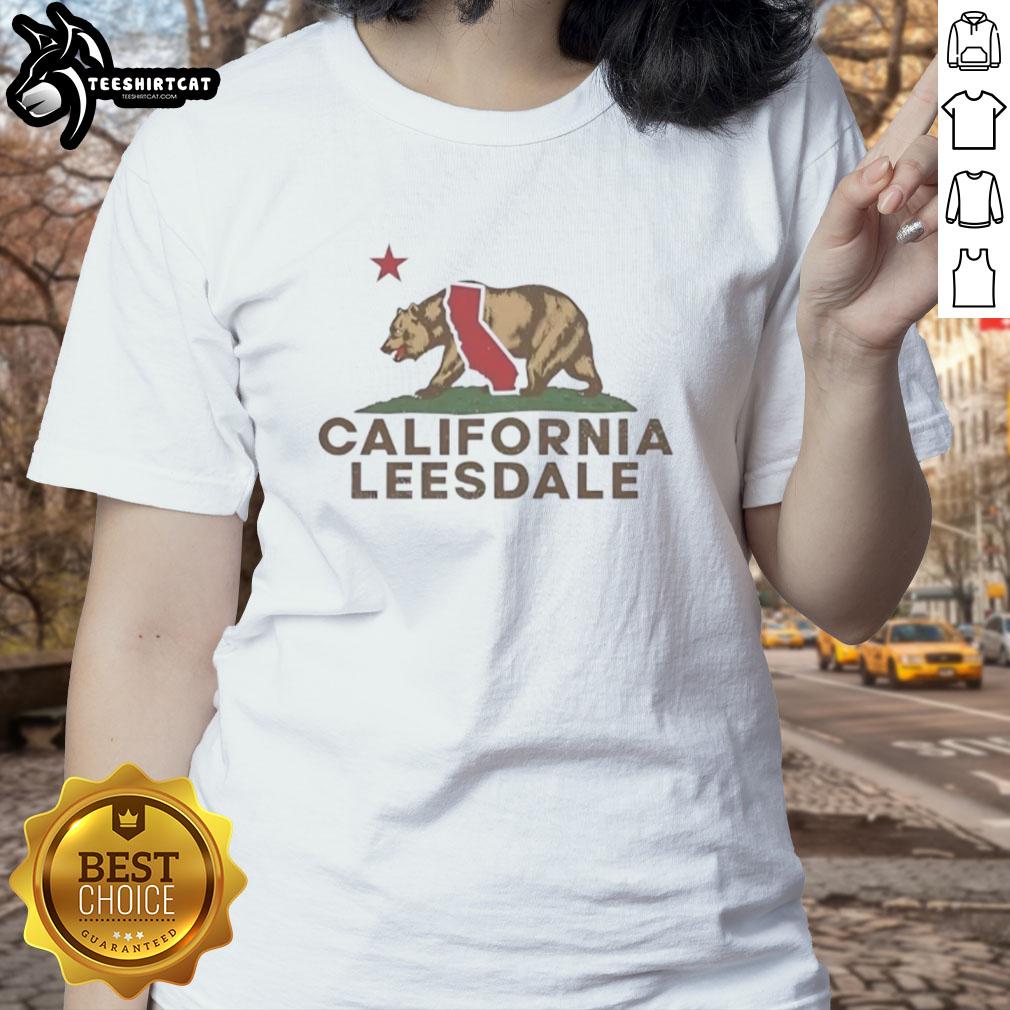pretty-leesdale-california-bear-california-republic-flag-style-vintage-ladies-tee Vintage ladies tee featuring a California bear and California Republic flag design, perfect for stylish California pride.