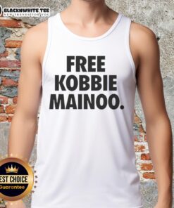 Pretty Manchester United fan wearing Free Kobbie Mainoo tank top, showcasing brotherly support for Kobbie Mainoo.