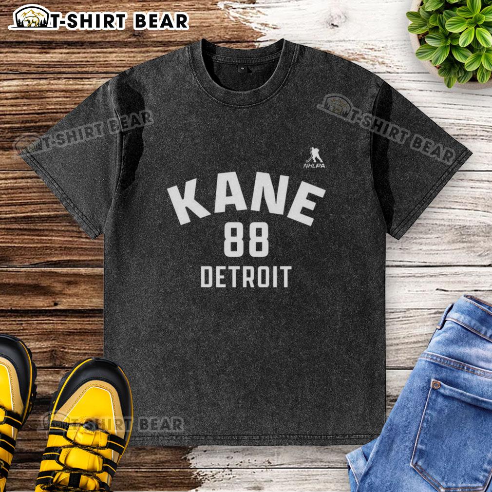 Pretty Patrick Kane Detroit Red Wings Ice Hockey Name And Number 88 Washed T-Shirt Alt Text: Pretty Patrick Kane Detroit Red Wings ice hockey washed t-shirt featuring name and number 88 design.