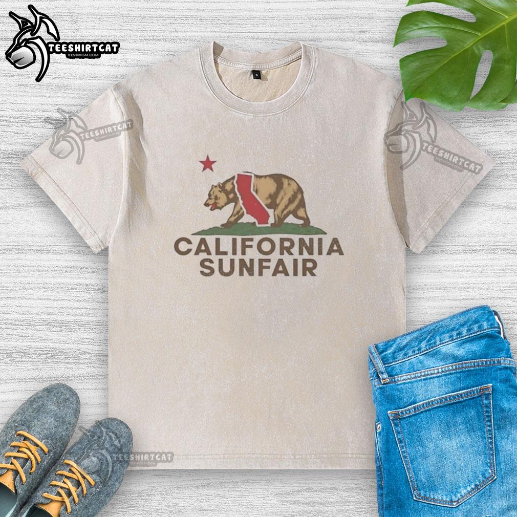 pretty-sunfair-california-bear-california-republic-flag-style-vintage-washed-t-shirt Vintage washed t-shirt featuring a California bear design and California Republic flag style, perfect for casual wear.