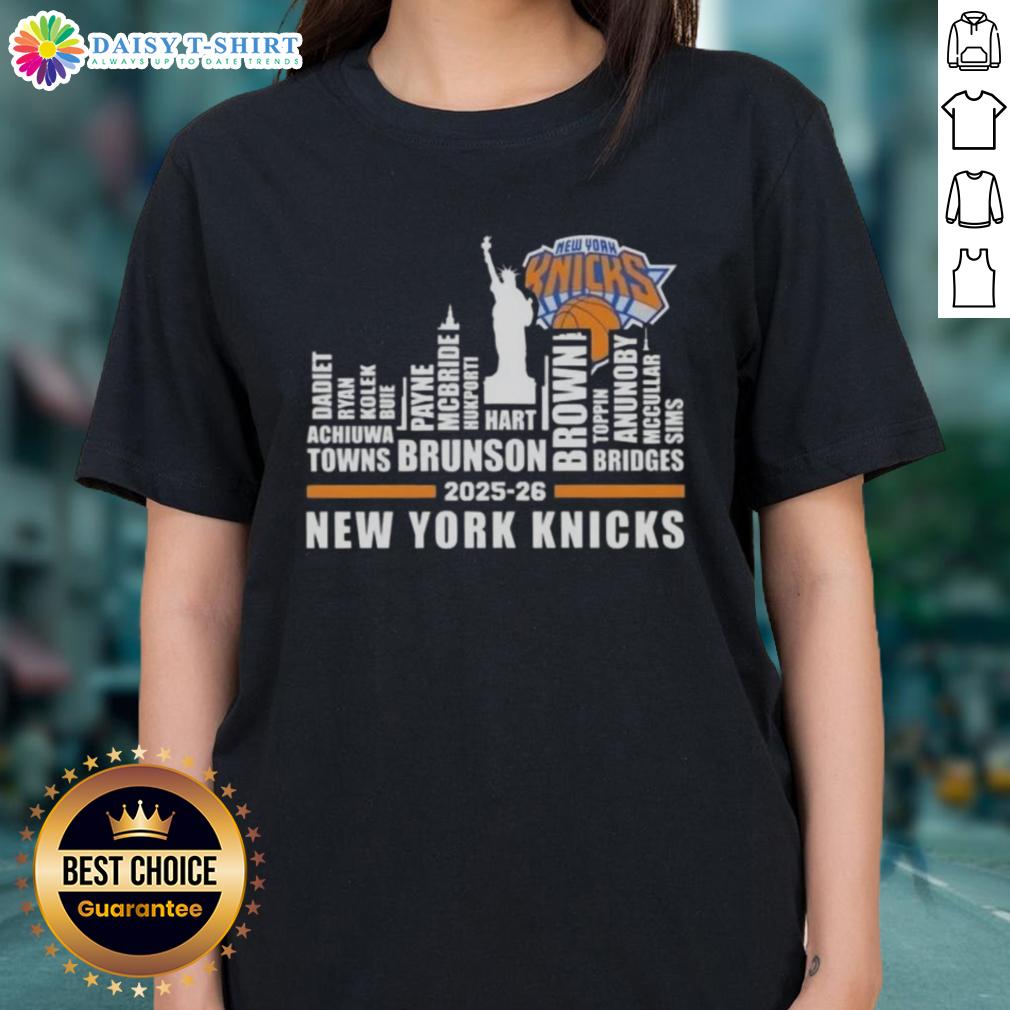 Top 2025 26 New York Knicks Basketball All Names City Skyline Ladies Tee Top 2025-26 New York Knicks Basketball Ladies Tee featuring city skyline design and team names for fans.