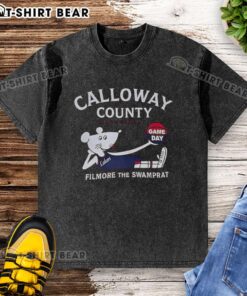 Alt Text: Top Calloway County Basketball Fillmore The Swamprat Washed T-Shirt featuring a vibrant design for fans.
