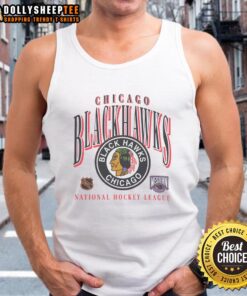 Vintage Chicago Blackhawks tank top featuring a classic crease design, perfect for hockey fans and casual wear.