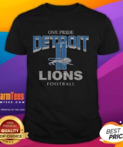 Top Detroit Lions Historic Head On T-Shirt featuring iconic team logo and vibrant colors for fans and collectors.