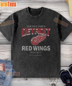Alt Text: Top Detroit Red Wings head-on washed t-shirt featuring the team logo and vibrant colors, perfect for fans.