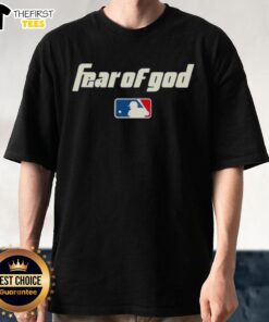 Alt Text: Top Fear Of God MLB Logo T-Shirt featuring a stylish design and premium fabric, perfect for casual wear.