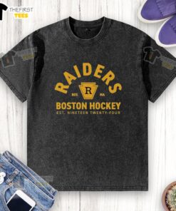 Top Ilya Rozanov 81 Boston Raiders Hockey Est 1924 washed t-shirt featuring vintage design and team logo.