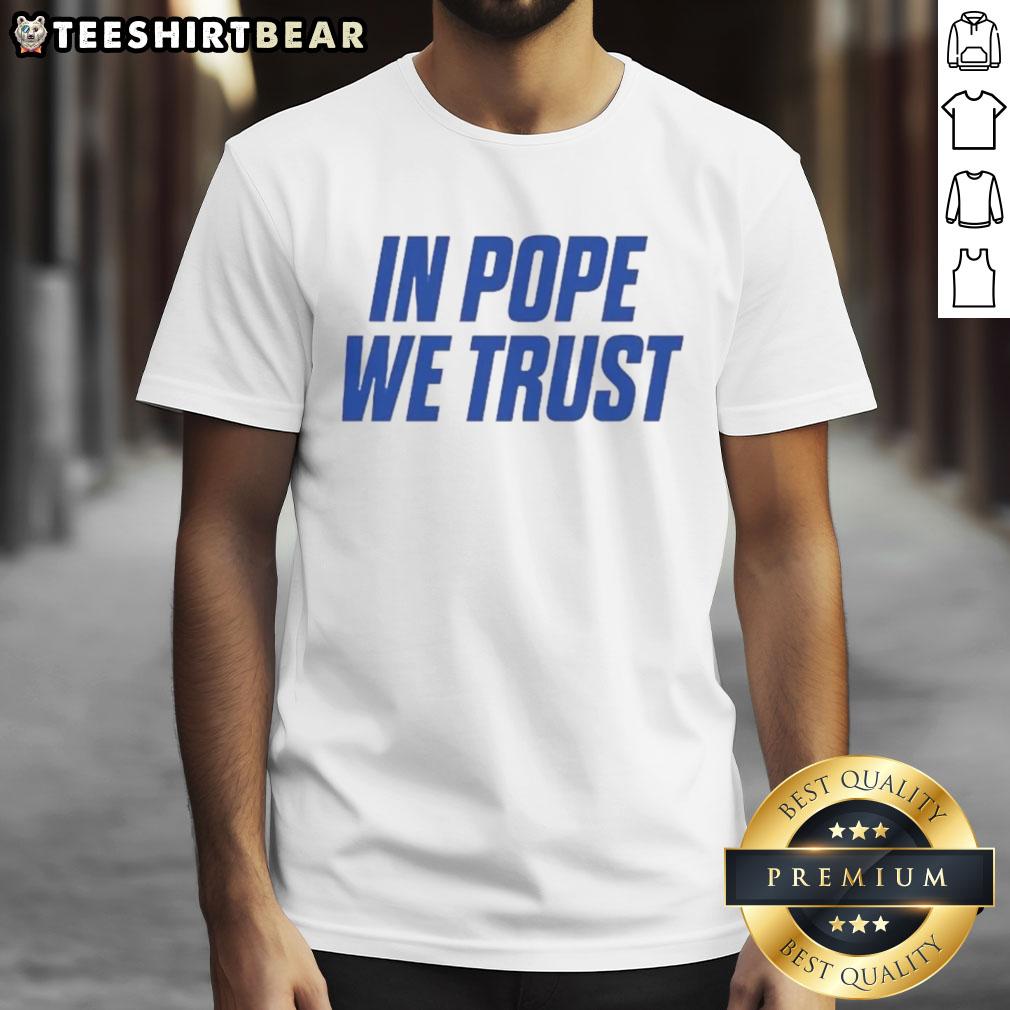 top-in-pope-we-trust-kentucky-wildcats-t-shirt Top In Pope We Trust Kentucky Wildcats T-Shirt featuring vibrant blue design and team logo, perfect for fans.