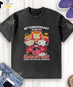 Alt Text: Stylish Kansas City Chiefs outfit featuring a Snoopy and Charlie Brown design for the 66th anniversary, 1960-2026.