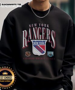 Alt Text: Vintage New York Rangers sweatshirt featuring a classic design, perfect for hockey fans and retro sportswear lovers.