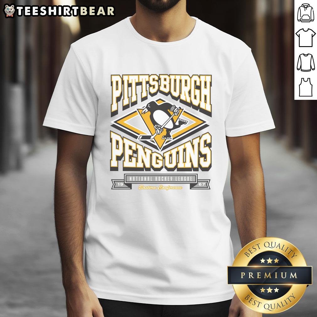 top-pittsburgh-penguins-heater-t-shirt Top Pittsburgh Penguins Heater T-Shirt featuring team colors and logo, perfect for fans and game day attire.