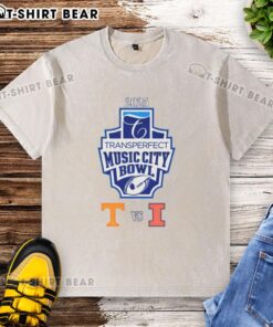 Alt Text: Top Tennessee Volunteers vs Illinois Fighting Illini 2025 Liberty Mutual Music City Bowl washed t-shirt design