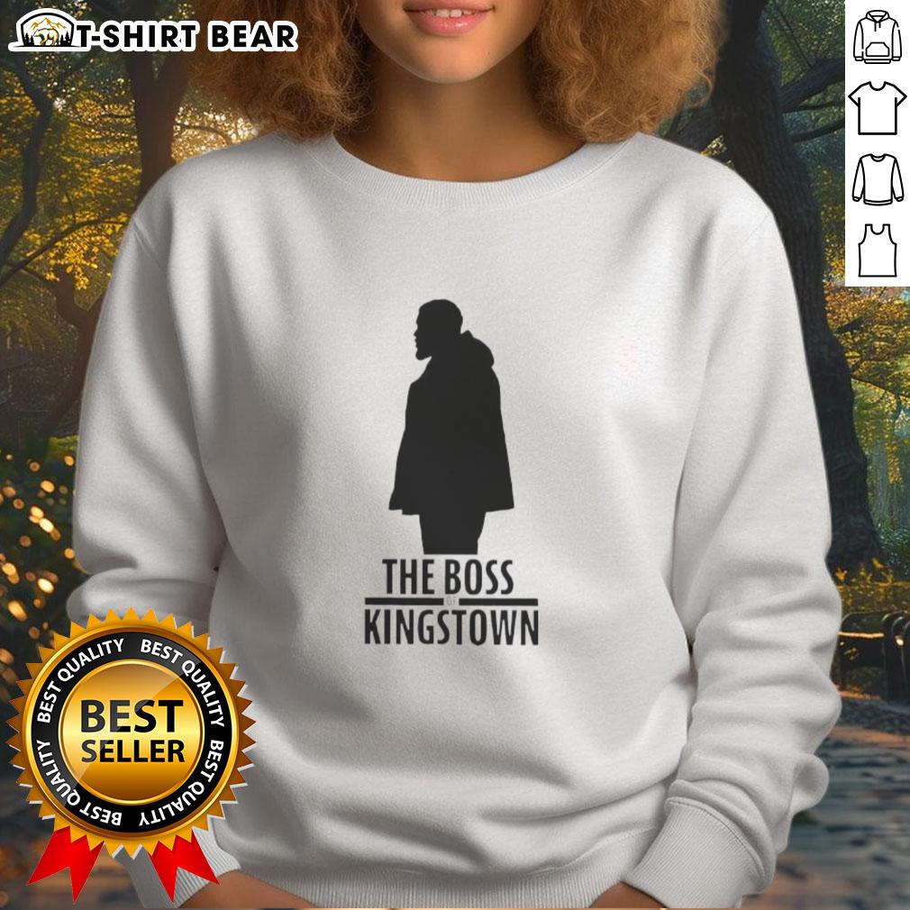 Top The Boss Of Kingstown Sweatshirt Top The Boss Of Kingstown sweatshirt featuring bold graphics, perfect for fans of the hit TV series.