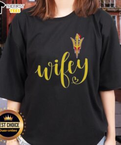 Top Wifey Arizona State Sun Devils Santa Hat Merry Christmas Ladies Tee design, perfect for festive sports fans.