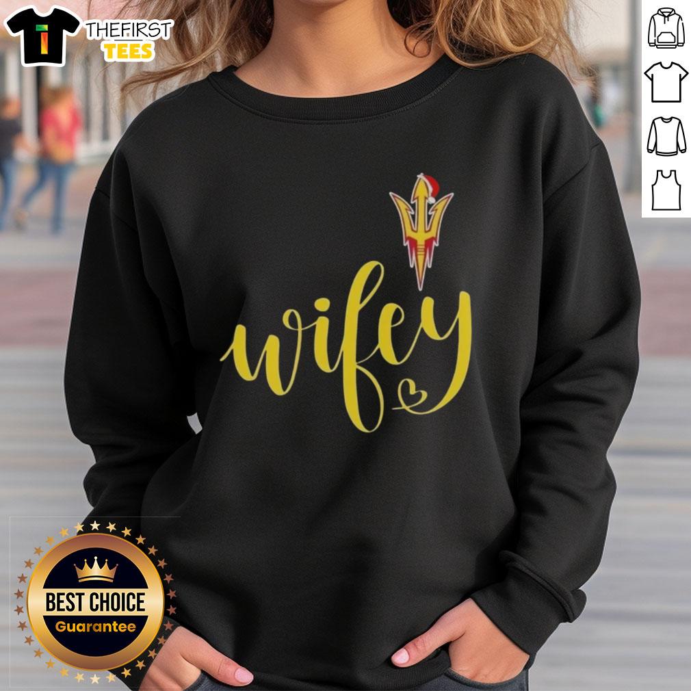 top-wifey-arizona-state-sun-devils-santa-hat-merry-christmas-sweatshirt Alt Text: Cozy 'Top Wifey Arizona State Sun Devils' sweatshirt with a Santa hat, perfect for Merry Christmas celebrations.