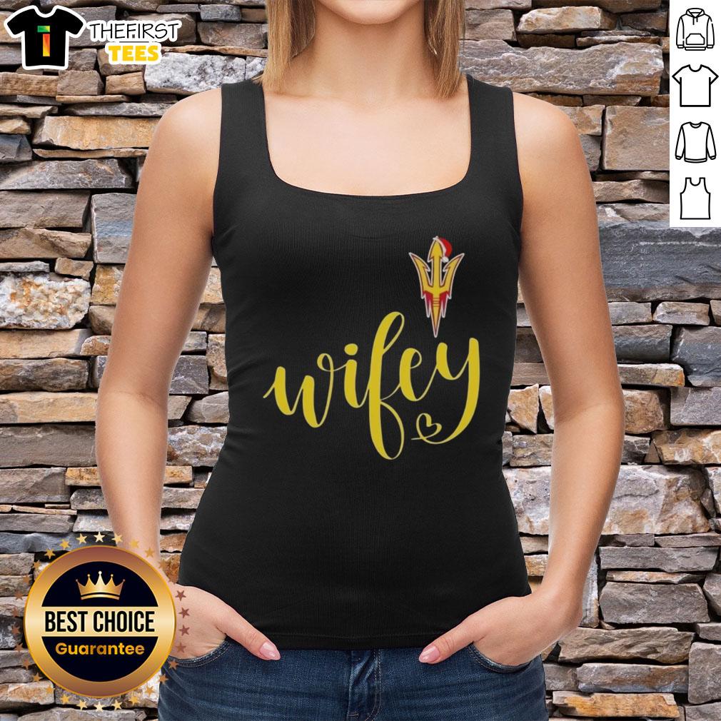 top-wifey-arizona-state-sun-devils-santa-hat-merry-christmas-tank-top Top Wifey Arizona State Sun Devils Santa Hat Merry Christmas Tank Top for festive holiday celebrations and ASU fans.