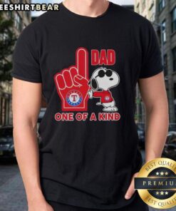 Awesome Snoopy Texas Rangers Dad t-shirt featuring a unique design for baseball fans and proud fathers.