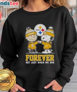 Alt Text: Cute Peanut Snoopy and Charlie Brown on a Pittsburgh Steelers sweatshirt, celebrating fandom and loyalty.