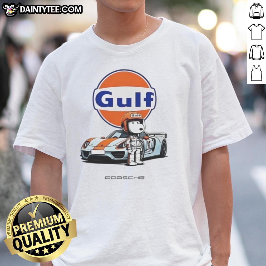 cute-snoopy-gulf-porsche-t-shirt-1 Cute Snoopy Gulf Porsche T-Shirt featuring a playful Snoopy design with Gulf Oil colors on a stylish tee.