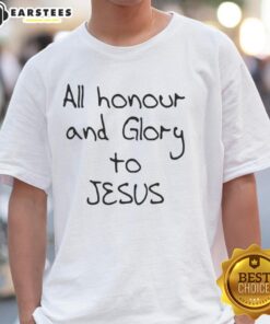 Good Gabriel Magalhaes All Honour And Glory To Jesus T-Shirt featuring a stylish design with a faith-inspired message.