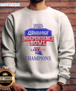Good Louisiana Tech Bulldogs 2025 Independence Bowl Champions logo sweatshirt showcasing team pride and victory.