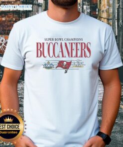 Vintage Tampa Bay Buccaneers NFL Super Bowl Champions T-shirt featuring the team's classic logo and championship design.