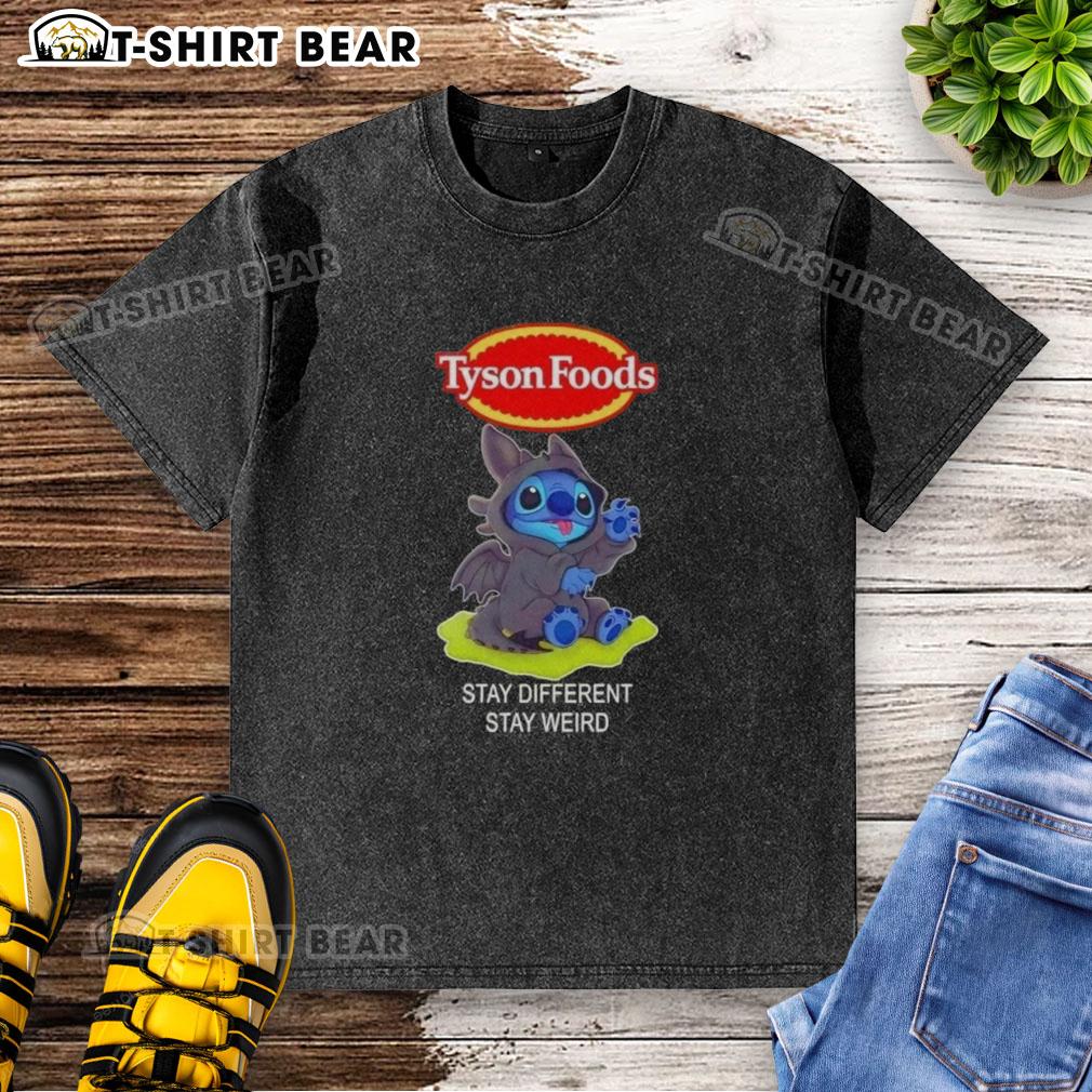 Happy Stitch Cosplay Toothless X Tyson Foods Stay Different Stay Weird Washed T-Shirt Happy Stitch cosplay wearing a Toothless shirt from Tyson Foods, promoting 'Stay Different, Stay Weird' message.