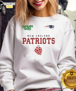 Nice New England Patriots NFL 2026 Super Bowl Green Day sweatshirt featuring team logo and vibrant colors.