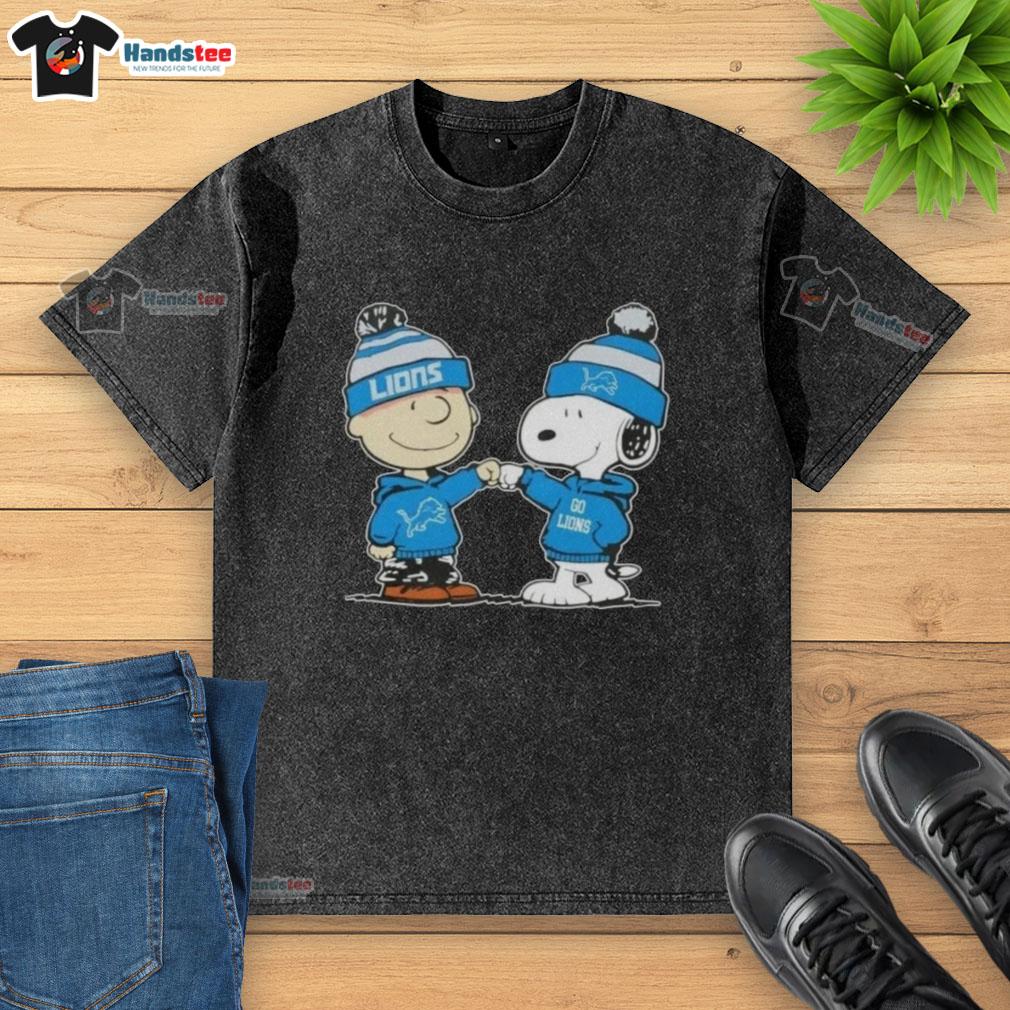 nice-peanuts-charlie-brown-fist-bump-snoopy-x-detroit-lions-football-washed-t-shirt Charlie Brown and Snoopy fist bump in a washed t-shirt featuring Detroit Lions football design, perfect for fans.