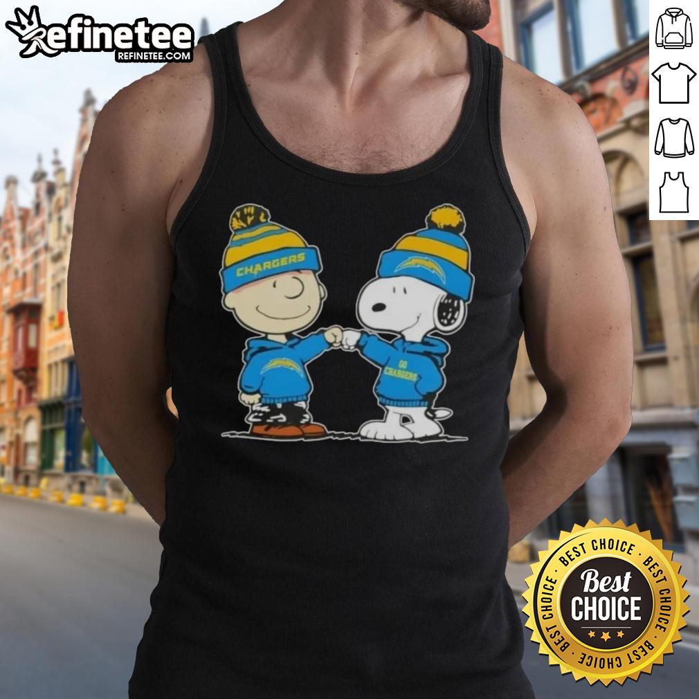 nice-peanuts-charlie-brown-fist-bump-snoopy-x-los-angeles-chargers-football-tank-top Alt Text: Charlie Brown and Snoopy fist bump on a Los Angeles Chargers football tank top featuring Nice Peanuts design.