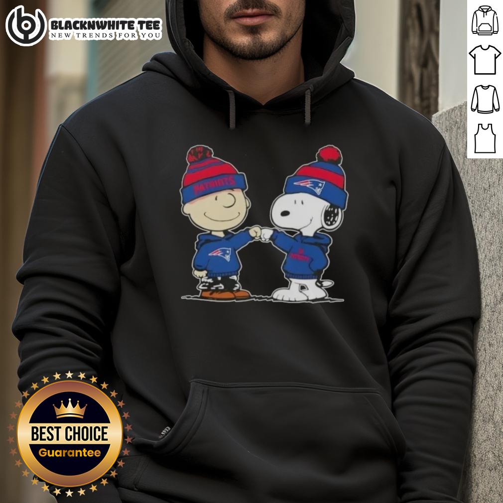Nice Peanuts Charlie Brown Fist Bump Snoopy X New England Patriots Football Hoodie Alt Text: Charlie Brown and Snoopy fist bump in New England Patriots hoodie, celebrating friendship and football spirit.
