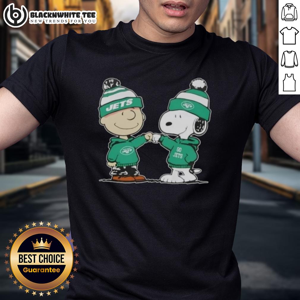 Nice Peanuts Charlie Brown Fist Bump Snoopy X New York Jets Football T Shirt Nice Peanuts Charlie Brown and Snoopy fist bump on New York Jets football T-shirt design, perfect for fans.