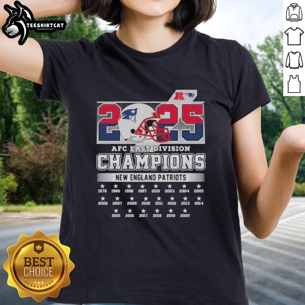 official-new-england-patriots-2025-afc-east-divison-champions-helmet-ladies-tee Official New England Patriots 2025 AFC East Division Champions helmet ladies tee, featuring team colors and logo.