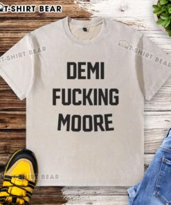 Original Demi Moore washed t-shirt featuring a classic design, perfect for casual wear and vintage style enthusiasts.