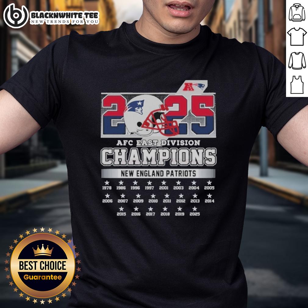 Original New England Patriots 2025 Afc East Divison Champions Helmet T Shirt Alt Text: Original New England Patriots 2025 AFC East Division Champions helmet T-shirt featuring team logo and vibrant colors.