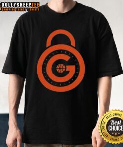 Original New York Knicks Og Lock T-Shirt featuring bold team logo and vibrant colors for passionate Knicks fans.