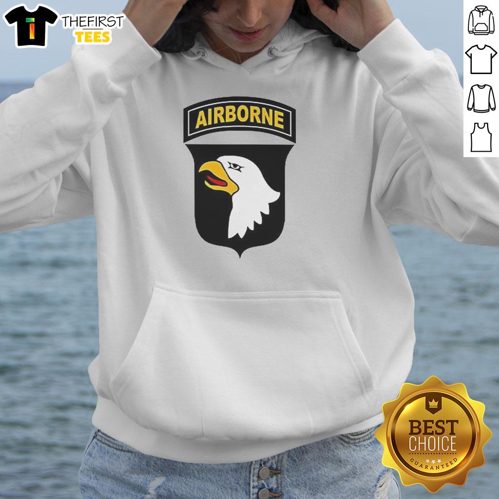 original-paratroopers-101st-airborne-hoodie Original 101st Airborne paratroopers hoodie featuring iconic military design and premium fabric for veterans and enthusiasts.
