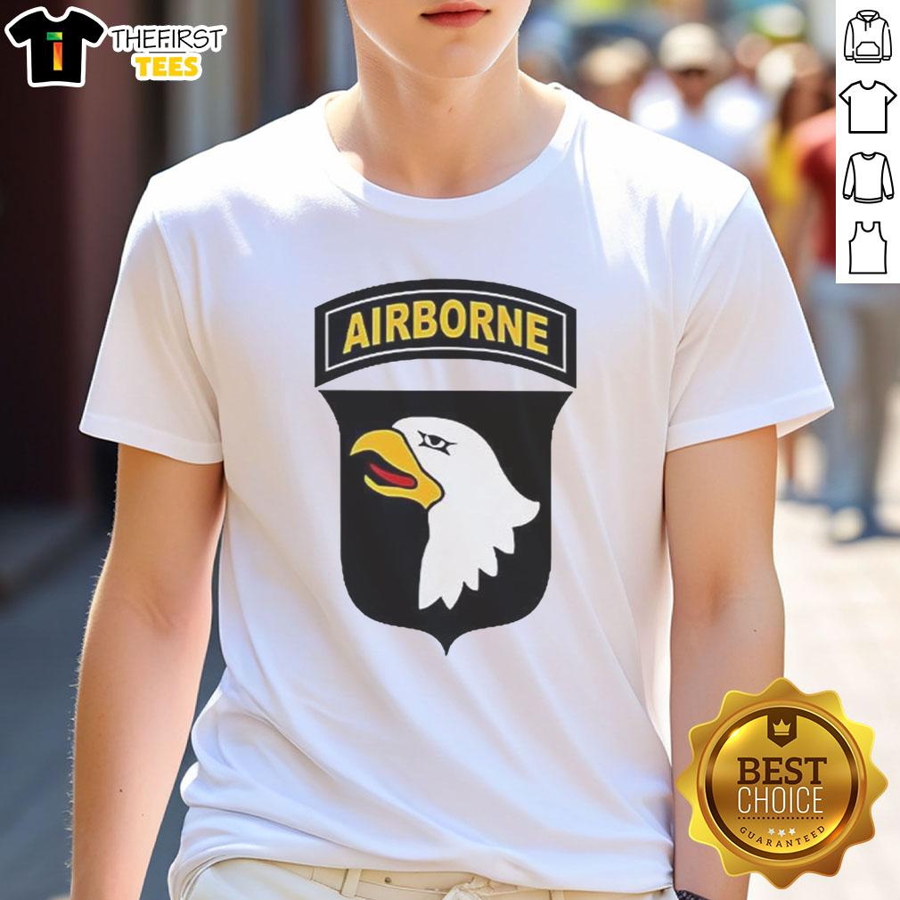 original-paratroopers-101st-airborne-t-shirt-1 Original Paratroopers 101st Airborne T-Shirt featuring vintage design and military insignia, perfect for veterans and enthusiasts.