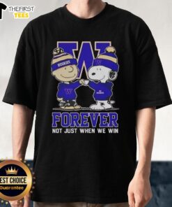 Original Peanut Snoopy Charlie Brown T-Shirt featuring Washington Huskies Forever design, perfect for fans.