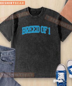 Original Philadelphia Eagles Football Breed t-shirt, washed design, showcasing team spirit and casual style for fans.