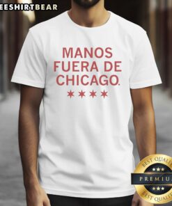 Premium Hands Off Chicago Spanish T-Shirt featuring bold text design, perfect for expressing Chicago pride and culture.