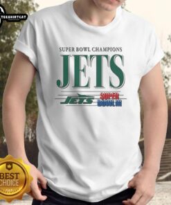 Vintage New York Jets NFL Super Bowl Champions logo T-shirt showcasing the team's championships in premium quality fabric.