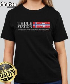 Premium Norwegian flag tee for women, featuring Thule Station logo, from the Norwegian Antarctic Research Program.