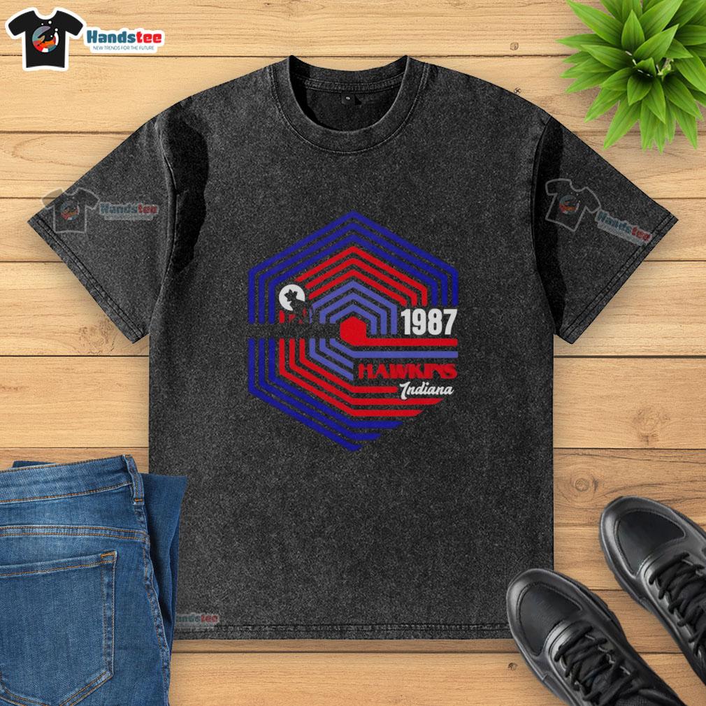 pretty-stranger-1987-stranger-things-hawkins-indiana-washed-t-shirt Alt Text: Vintage 'Pretty Stranger 1987' t-shirt featuring Hawkins, Indiana design inspired by Stranger Things series.