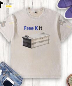 Top ARC Raiders Free Kit Washed T-Shirt featuring a stylish design, perfect for fans of the game and casual wear.