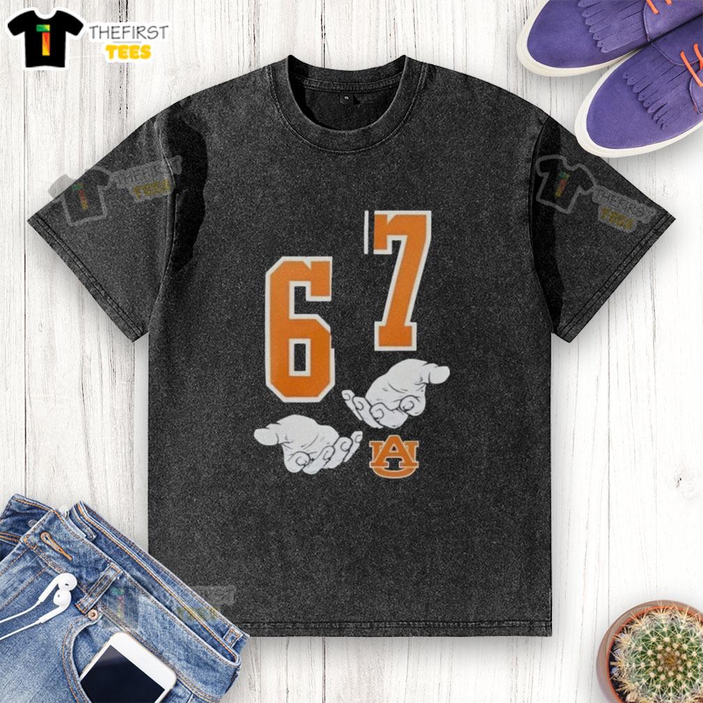 top-auburn-tigers-67-funny-washed-t-shirt Alt Text: Funny washed t-shirt featuring the Auburn Tigers logo, perfect for fans showing team spirit and style.