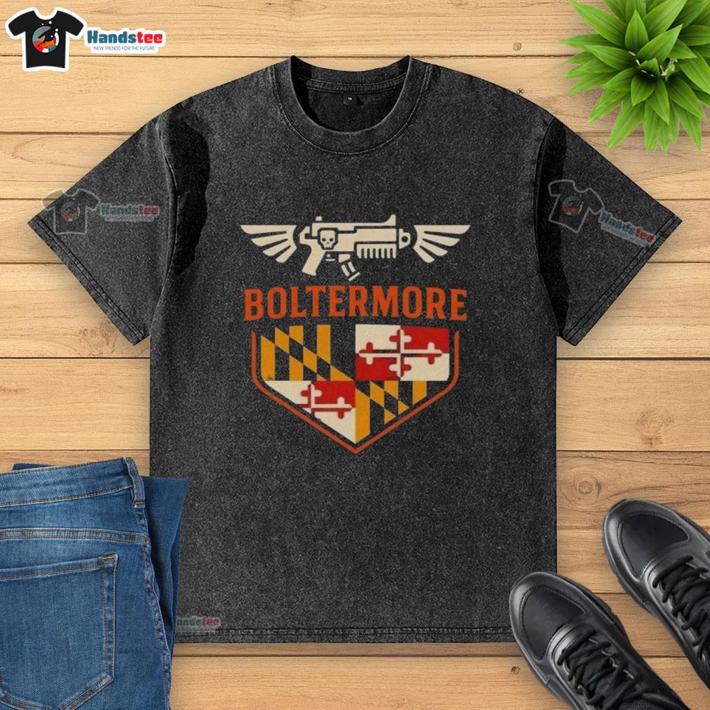 top-boltermore-warhammer-x-maryland-flag-logo-washed-t-shirt Alt Text: Top Boltermore Warhammer X Maryland Flag Logo Washed T-Shirt featuring unique design and vibrant colors.